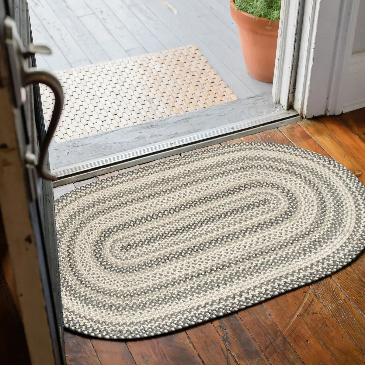 Birch Ivory Braided Jute Rugs for Country Decor