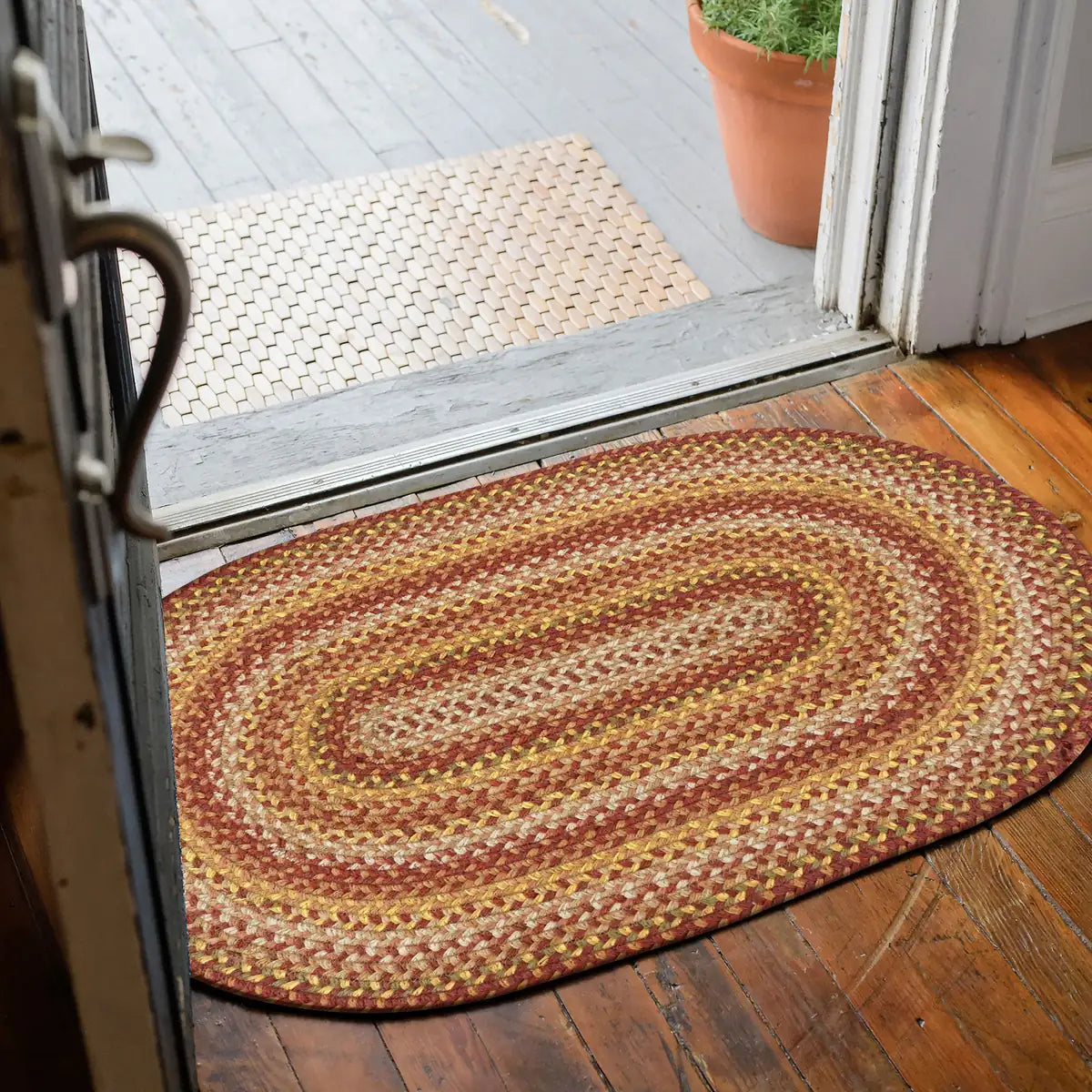 Amber Leaf Brick Red Braided Jute Rugs for Country Decor