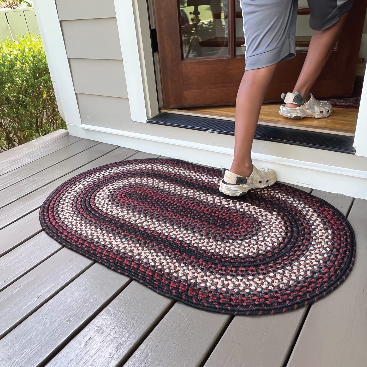 Montgomery Black - Burgundy Ultra Durable Braided Oval Rug In Sets