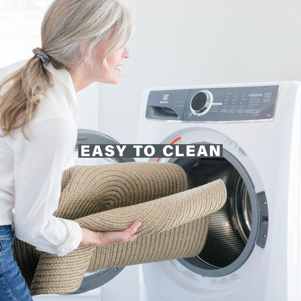 Biscuit Brown Oval Braided Rug – pet-friendly, durable, ideal for indoor/outdoor, entryway, bedroom, kitchen, or living room.