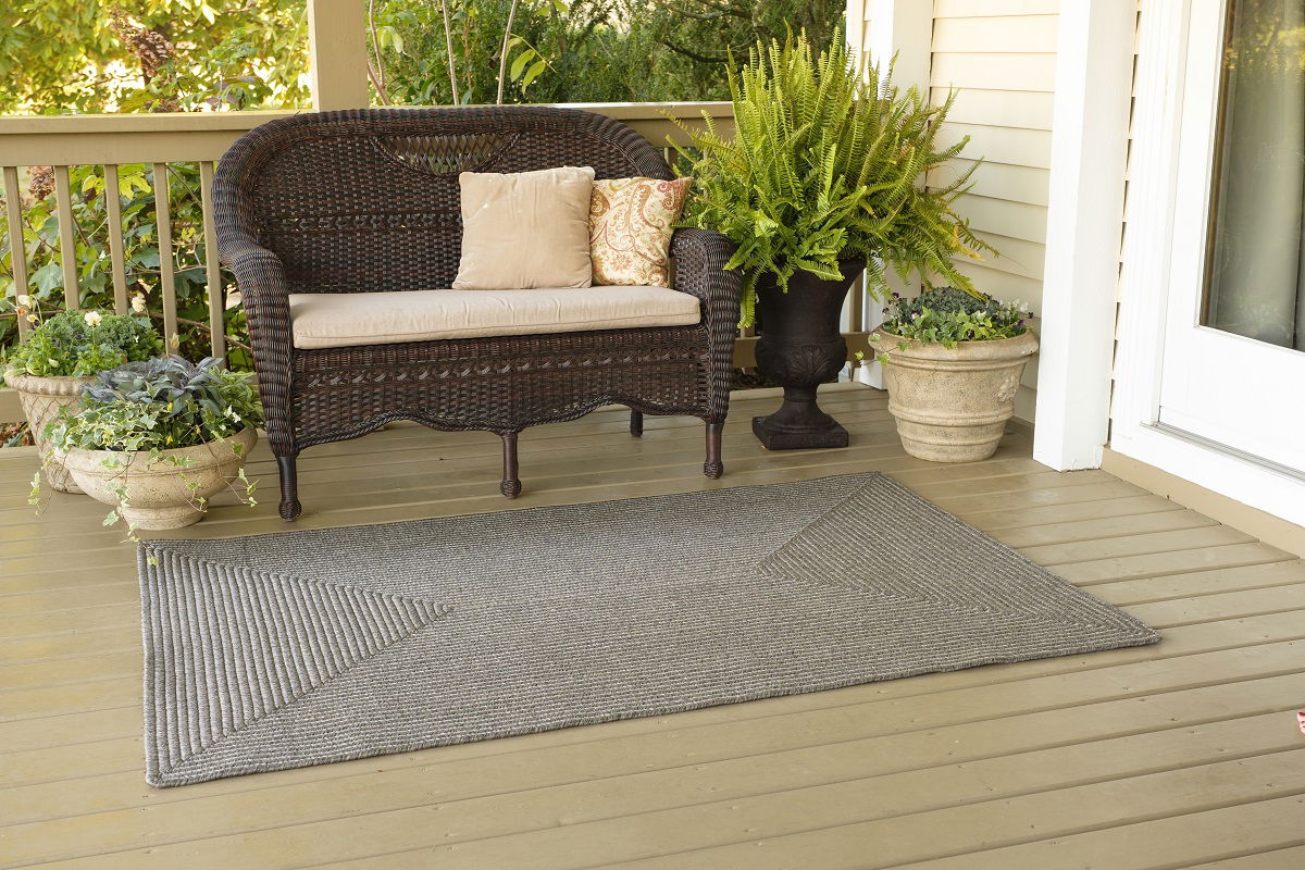 How to Choose the Right Size of Rug for Your Living Space