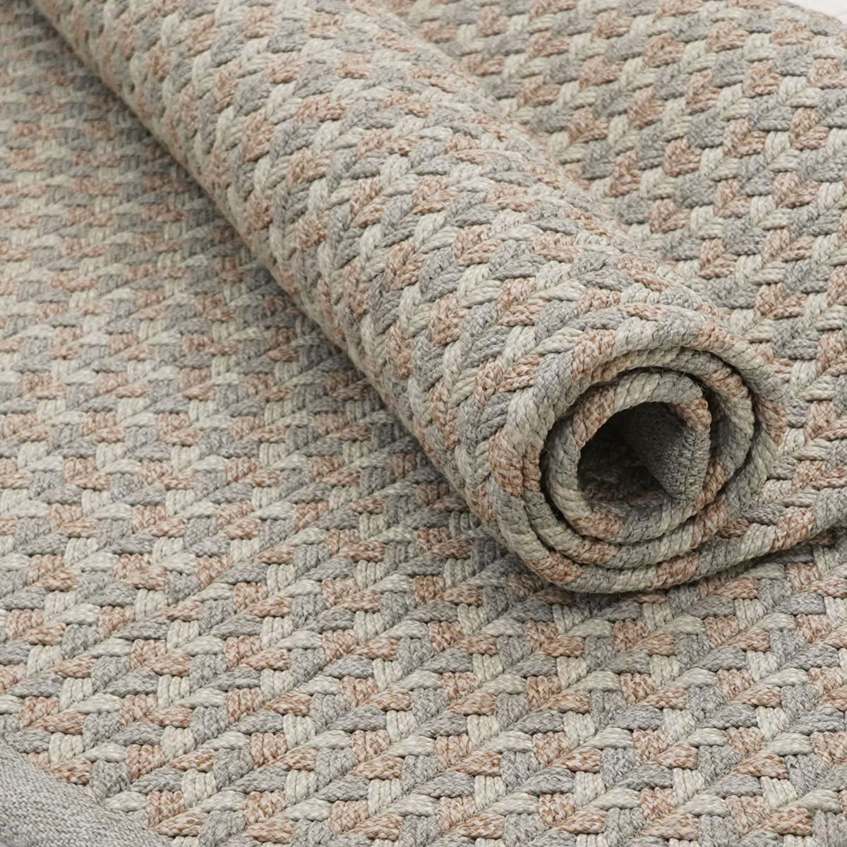 Homespice Wheatfield Luxuria Braided Rug for Living Room Use