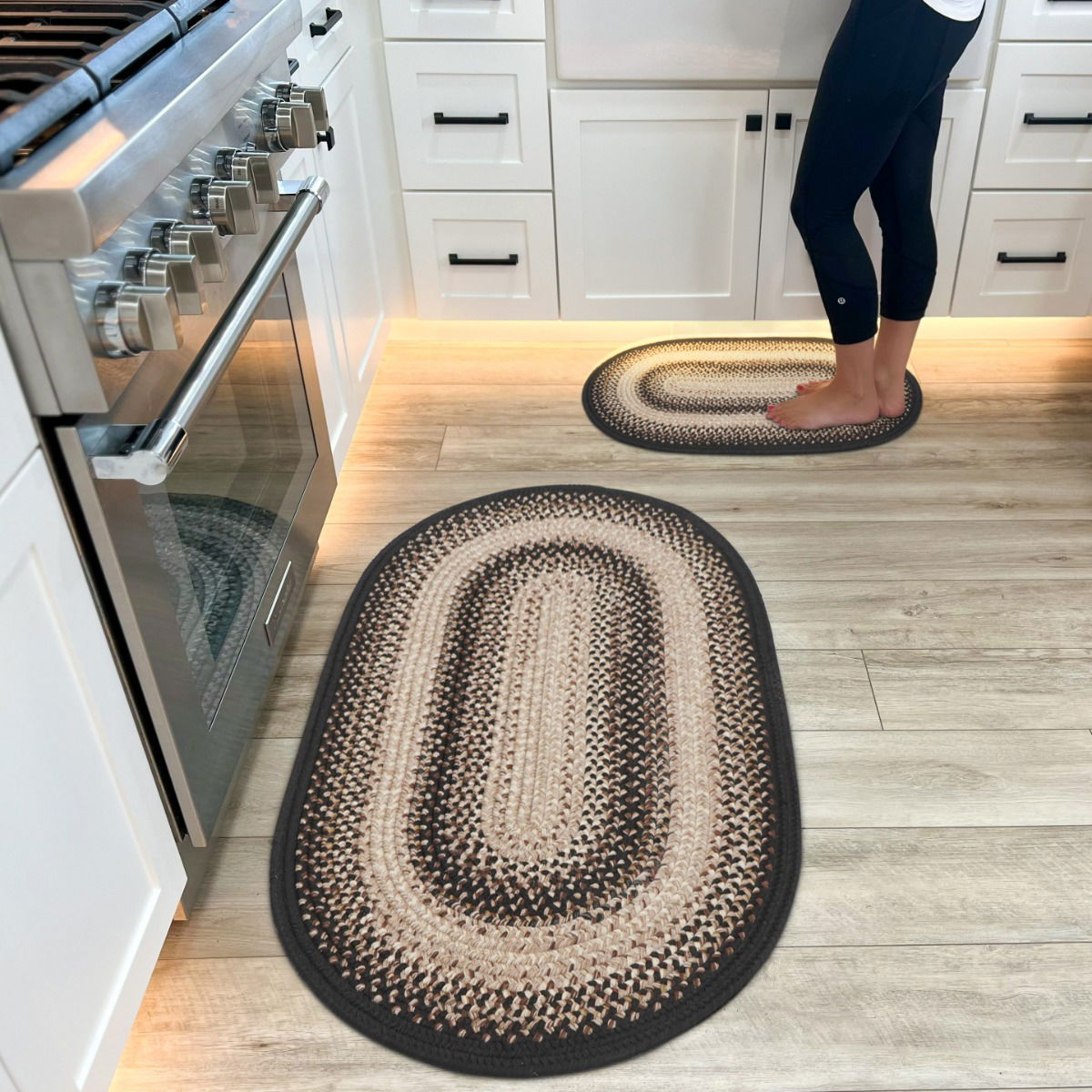 Homespice Black Mist Ultra Durable Small Braided Oval Rug In Set