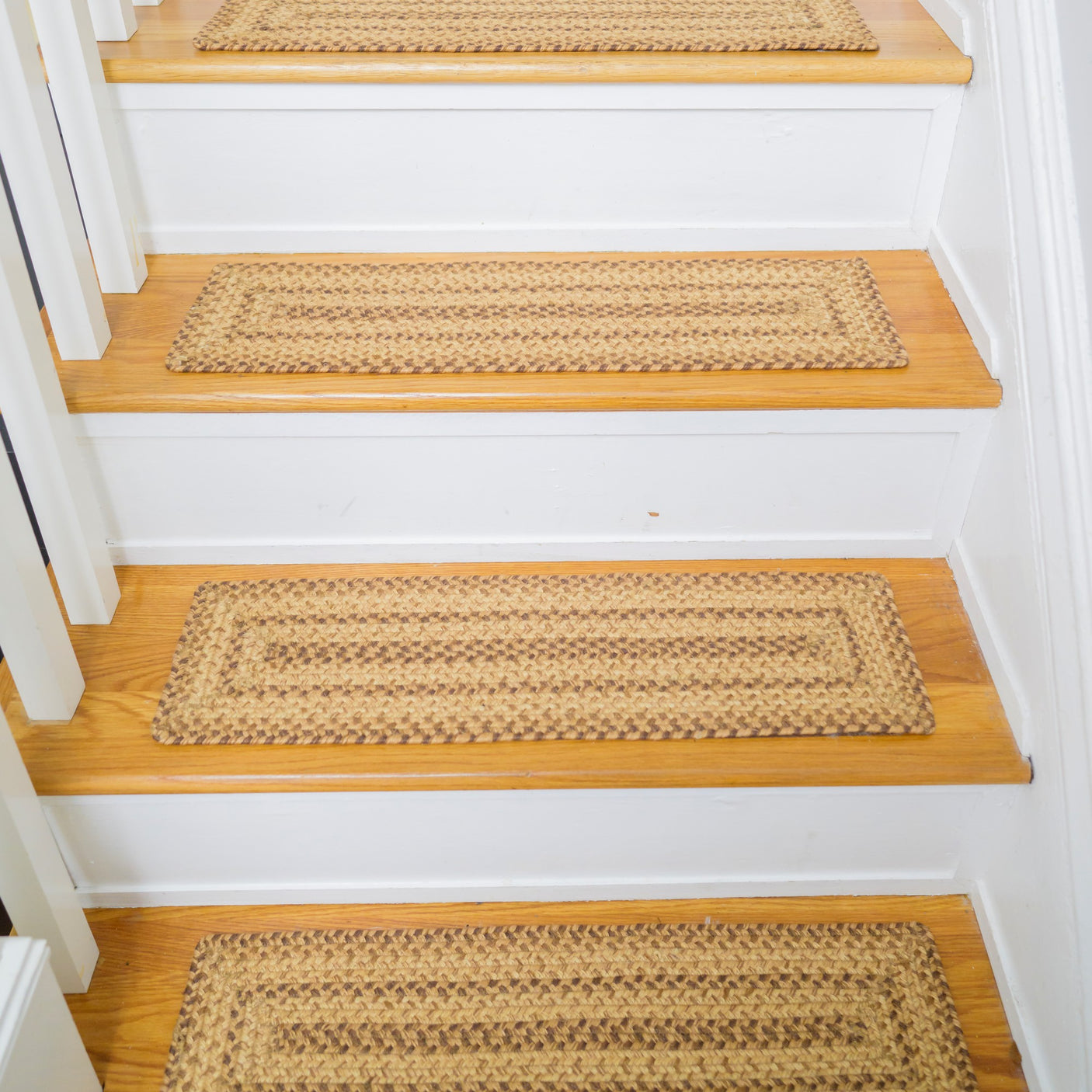 Cookie Dough Brown Jute Stair Tread